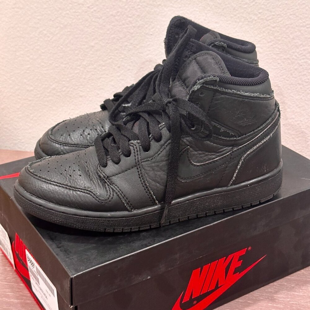 AIR JORDAN 1 RETRO HIGH OG BG 575441 022 BLACK/UNIVERSITY RED SIZE 6Y - Picture 6 of 11